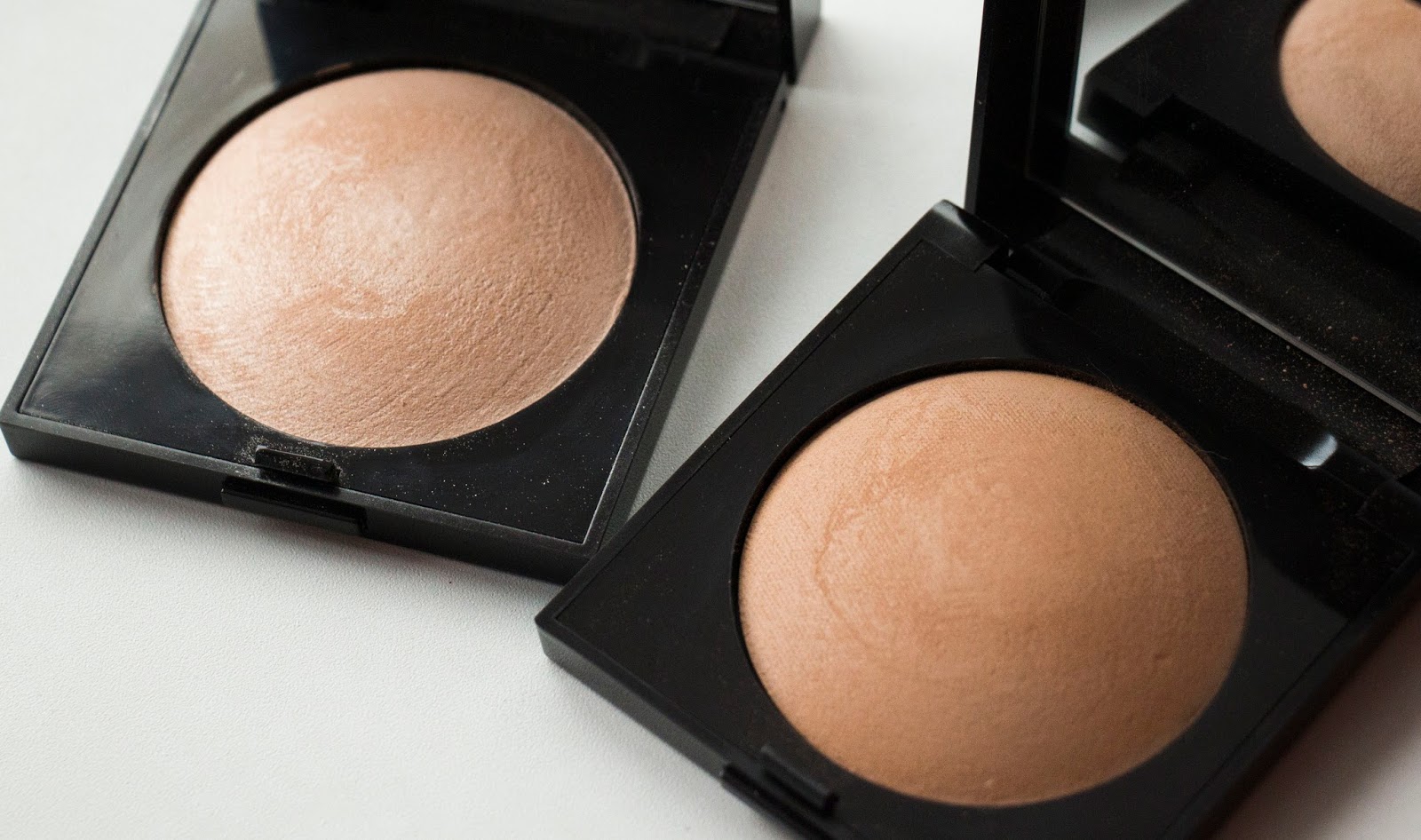 Diorskin air luminizer. Shimmering powder пудра-хайлайтер. Laura mercier baked powder 001. офра хайлайтер ofra. хайлайтер 01.