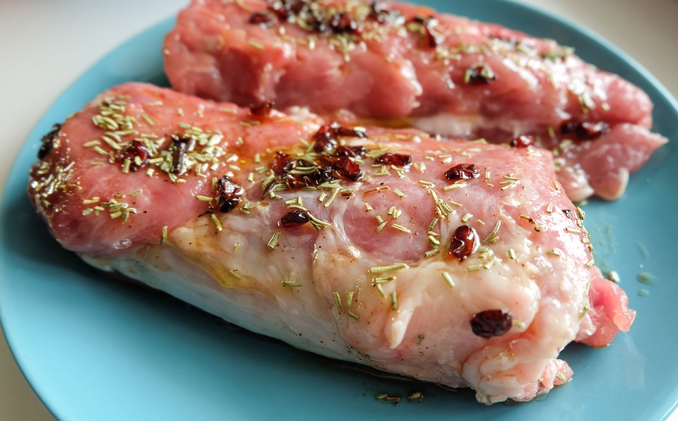 Как быстро замариновать мясо