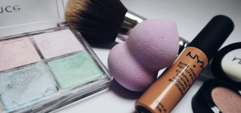 синяк под глазом