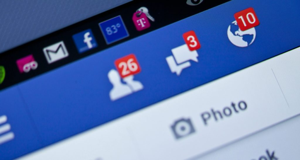 Facebook 