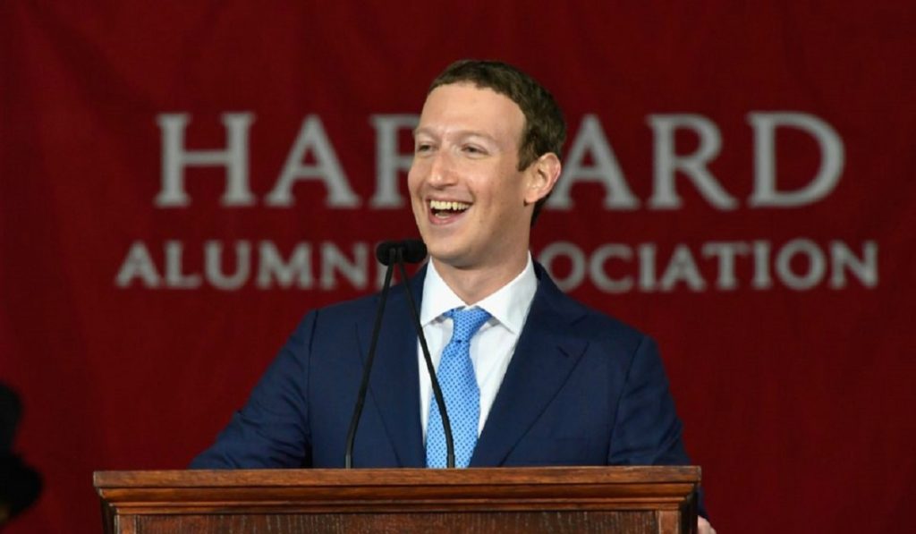 скандалы Facebook