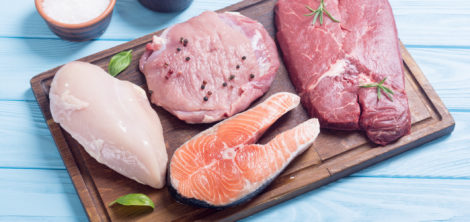 Как научиться выбирать качественное мясо и рыбу