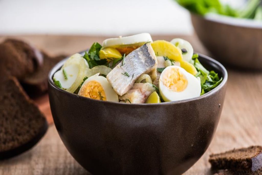 Как приготовить вкусные блюда из недорогой рыбы 